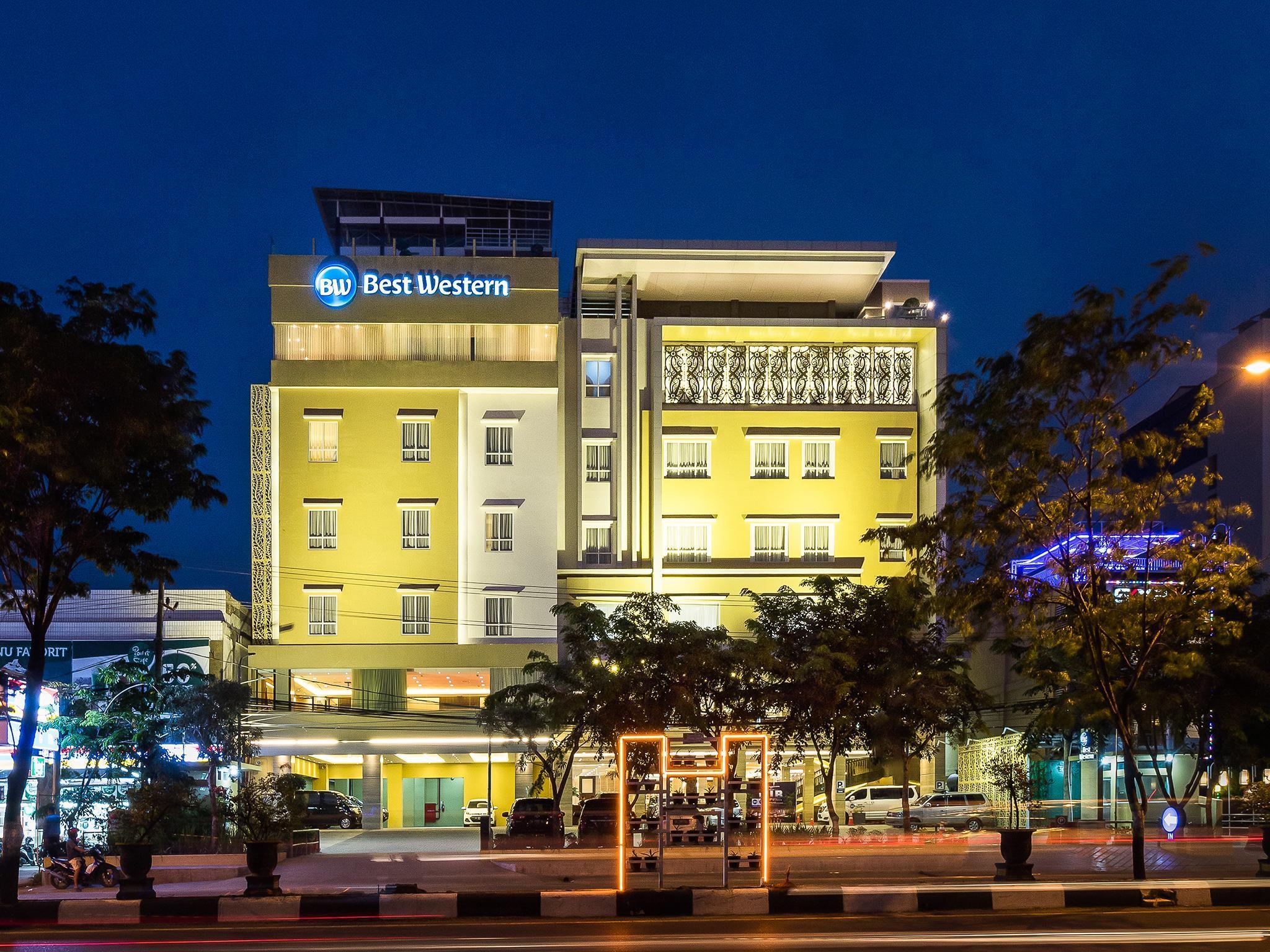 Best Western Kindai Hotel Банджармасін Екстер'єр фото